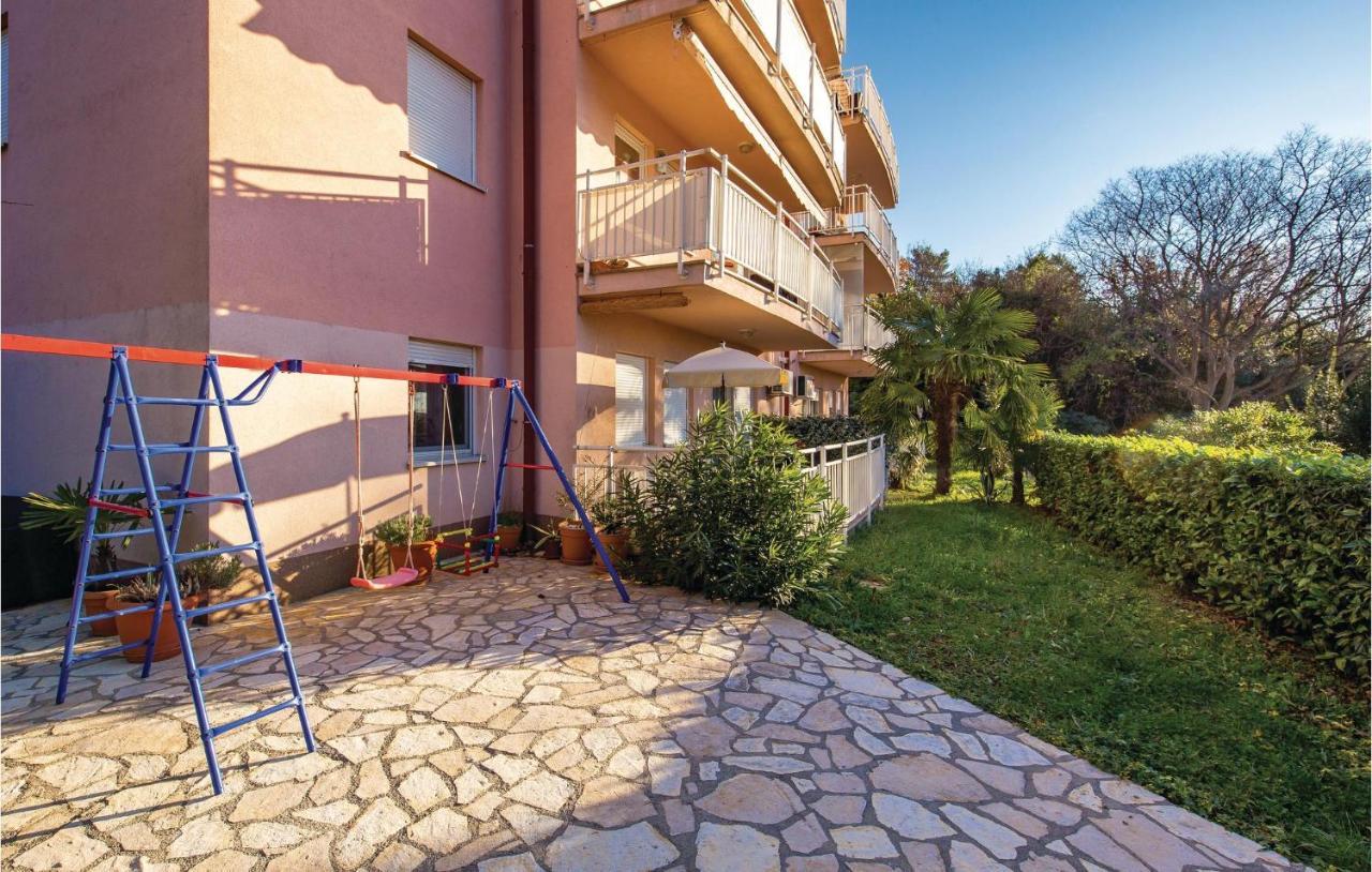 1 Bedroom Amazing Apartment In Рийека Екстериор снимка