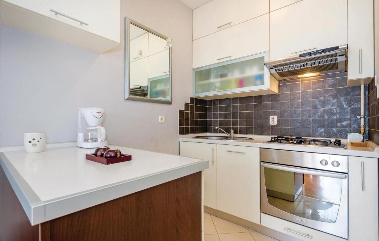 1 Bedroom Amazing Apartment In Рийека Екстериор снимка